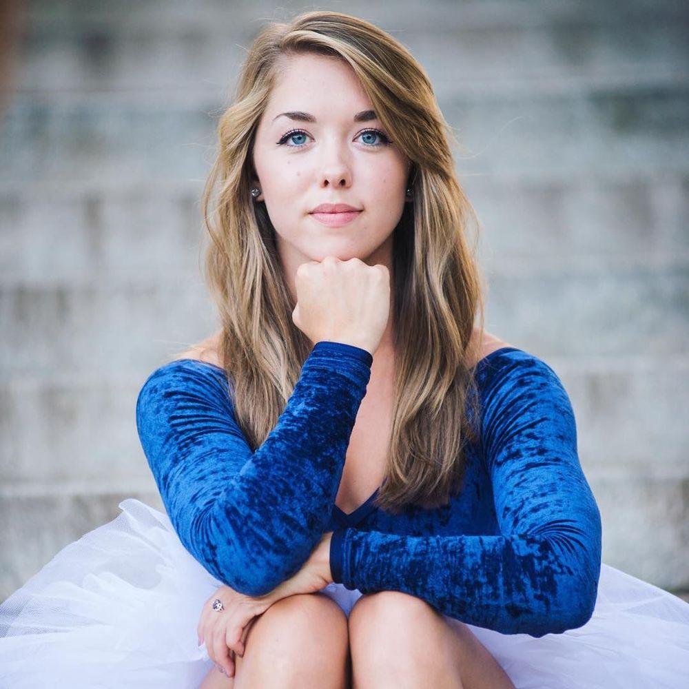 Meet your Posher, Brenna